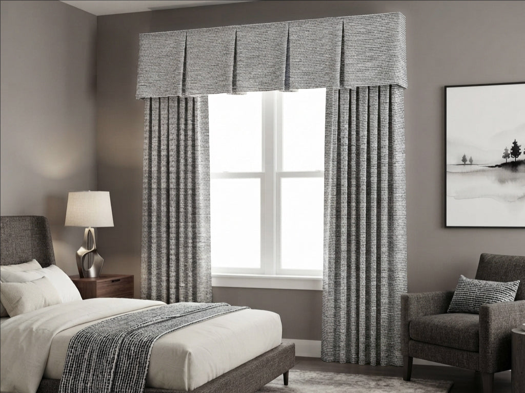 Line Black Valance